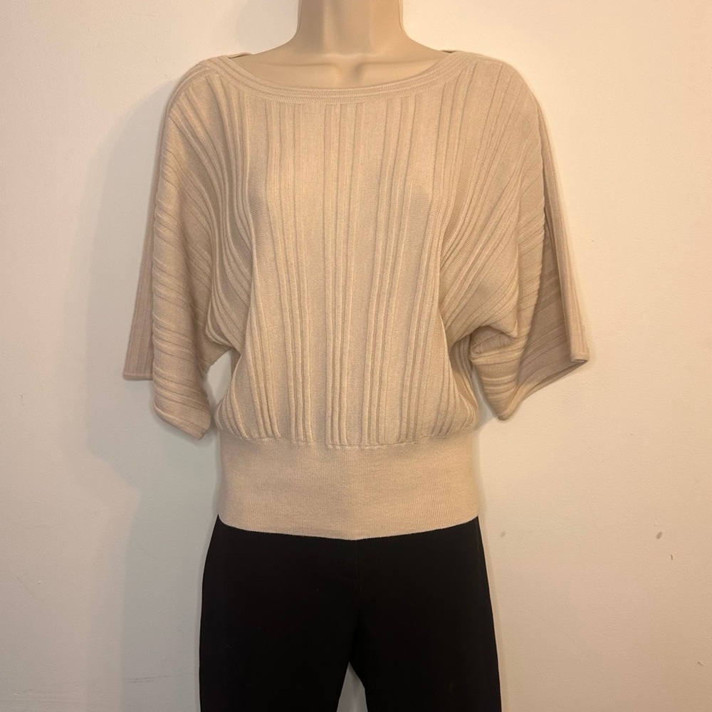 Club Monaco Cream Wool Crew Neck Sweater with Vertical Ribbing size XS